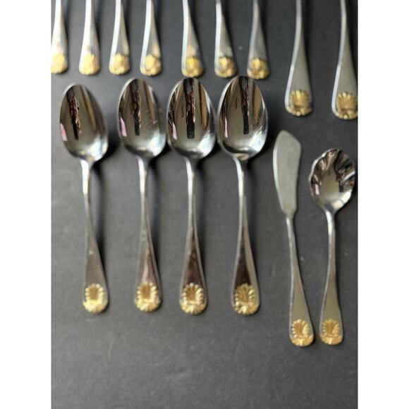 Supreme By Towle Flatware Stainless Steel Gold Accent Tableware Serving Set (22) - Picture 5 of 7